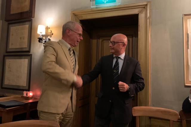 bestuurswissel-oktober-2019-798 - Afbeelding 1 van 8